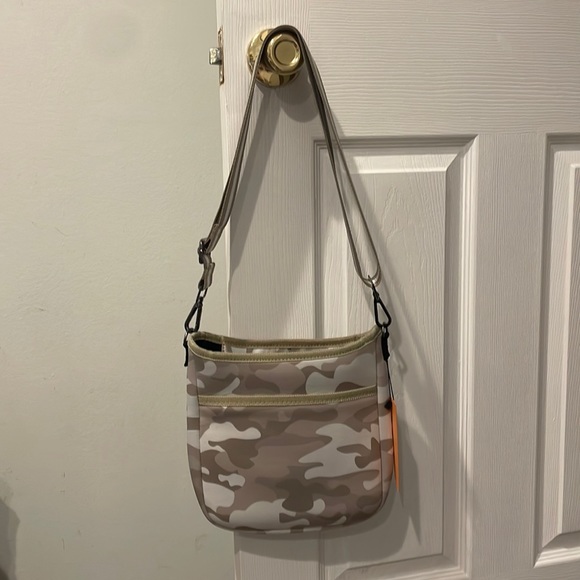 HAUTE SHORE Handbags - Haute Shore Jeri Crossbody camo